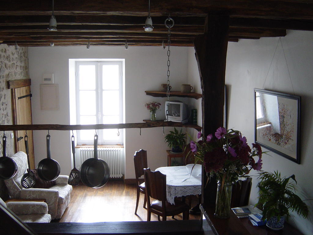 Chez Tartaud Villa Lathus St Remy Luaran gambar