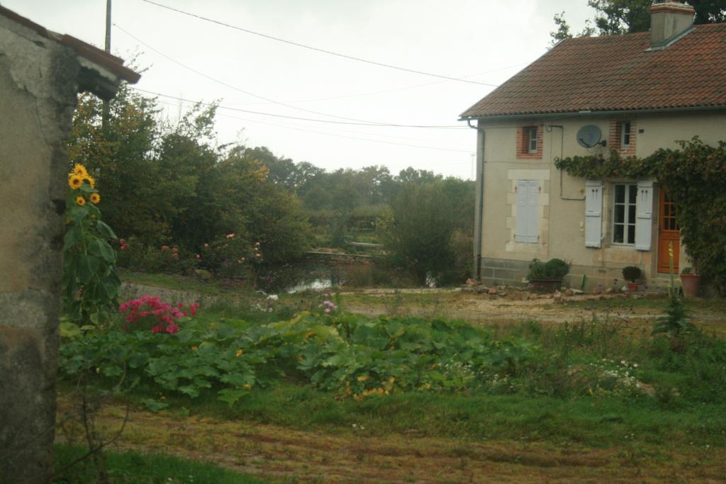 Chez Tartaud Villa Lathus St Remy Luaran gambar