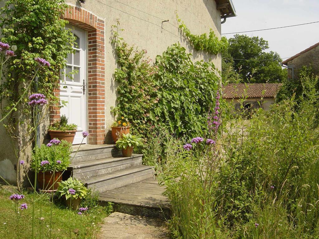 Chez Tartaud Villa Lathus St Remy Luaran gambar